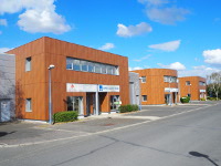Relookage des entrées d’un bâtiment d’environ 5100 m² à Cormeilles en Parisis